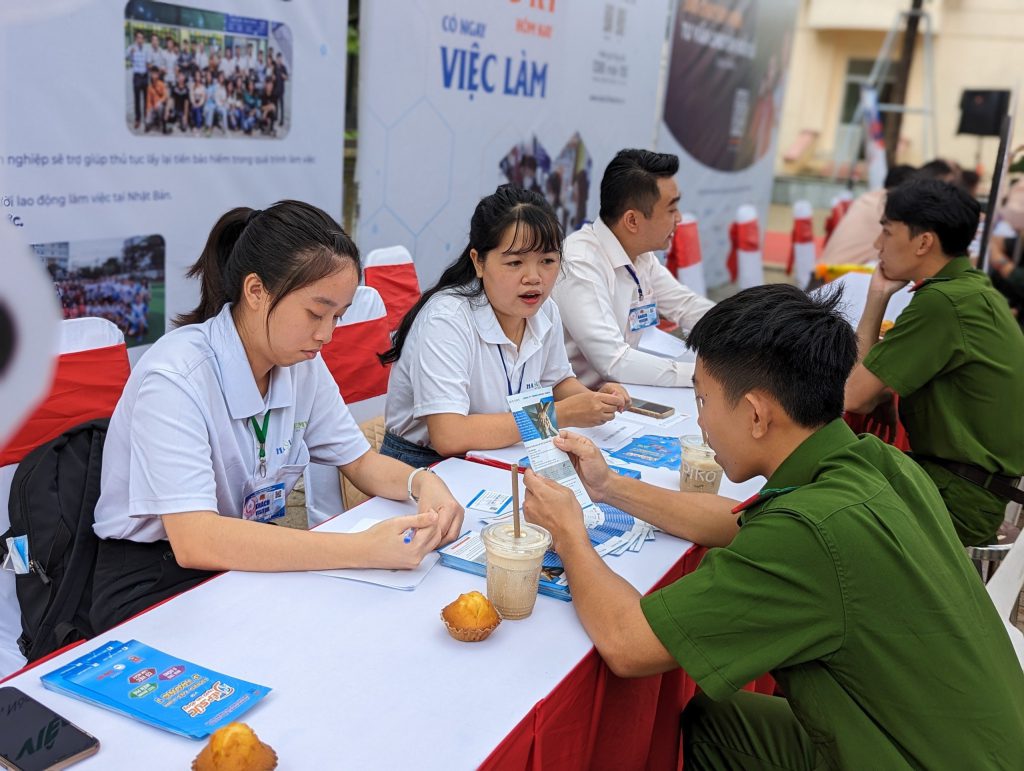 Xuất khẩu lao động Nhật Bản